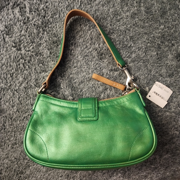 Coach 7542 Hamptons buckle shoulder bag hand painted vintage + Keychain - Picture 2 of 16